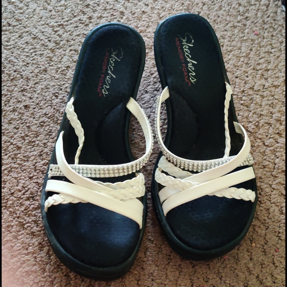 Shoes - Picture 1 of 4